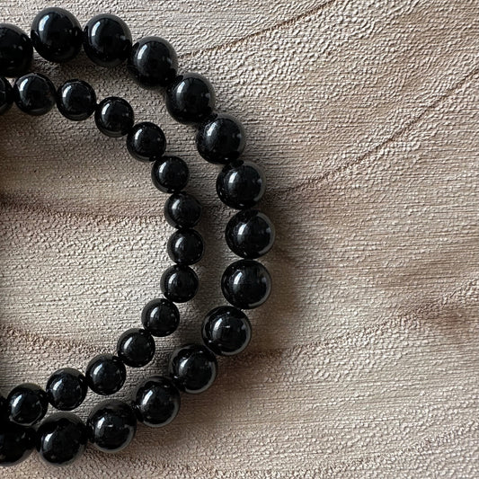 2 bracelets tourmaline noir sur bois 