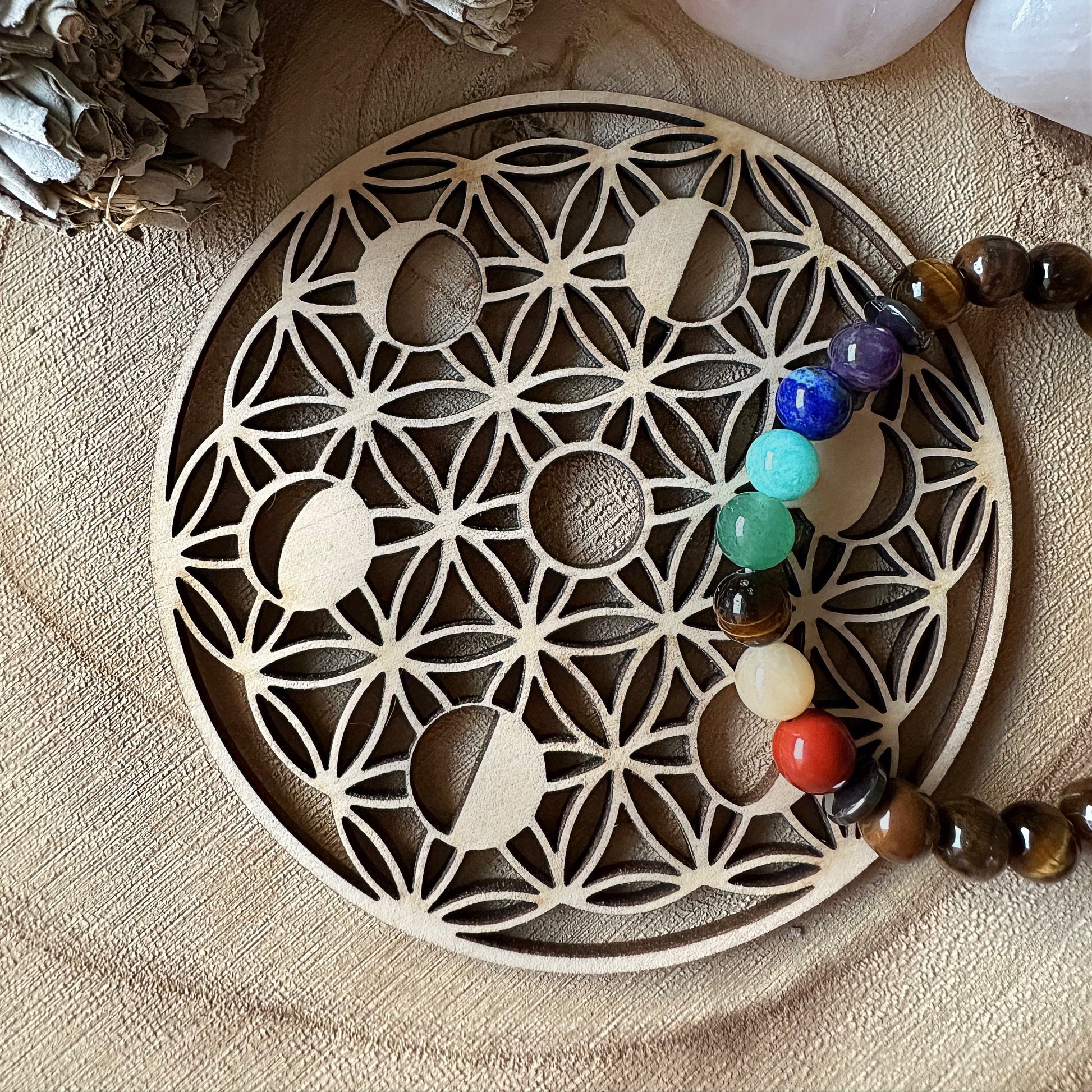 Plaque en bois fleur de vie avec bracelet 