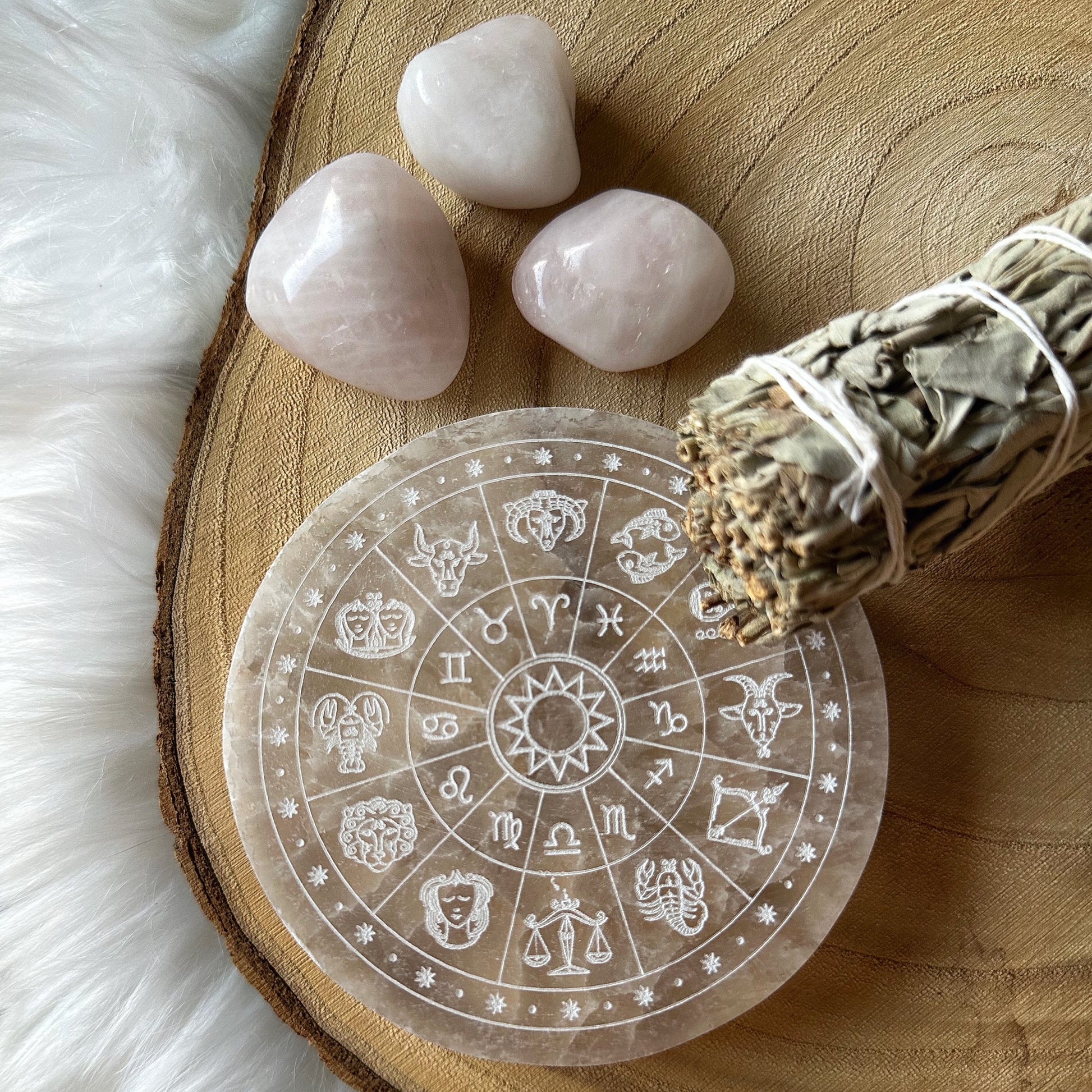 Trio sauge, quartz rose roulé et plaque de rechargement en sélénite 