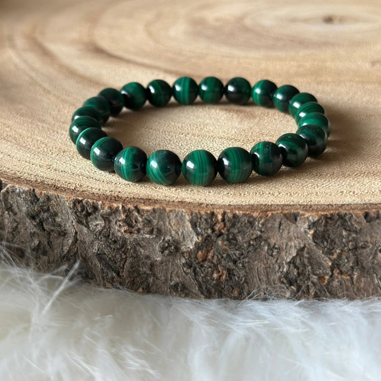 bracelet malachite sur bois et tissu