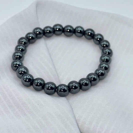 Bracelet hématite sur soie